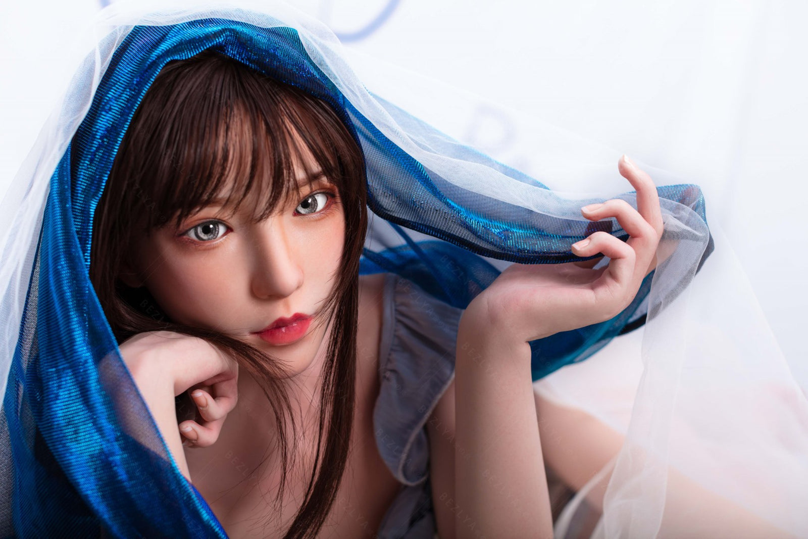 Iris poupée sexuelle (Bezlya Doll 150 cm bonnet B 2.1 Silicone)