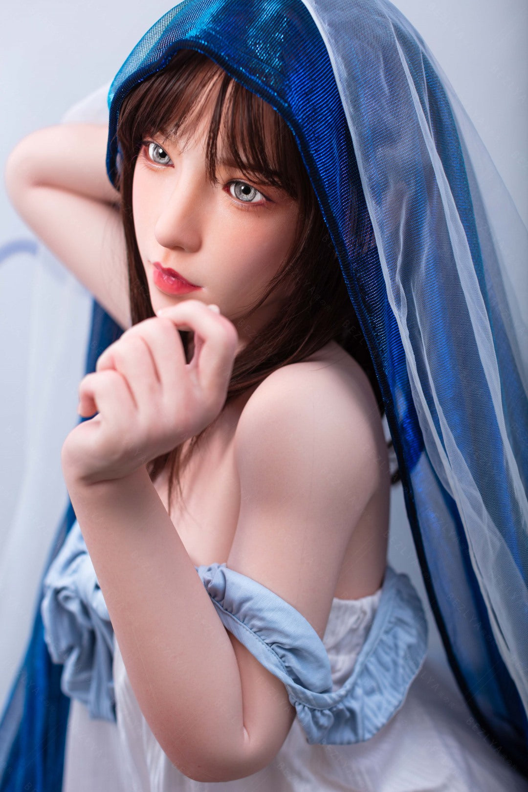 Iris poupée sexuelle (Bezlya Doll 150 cm bonnet B 2.1 Silicone)