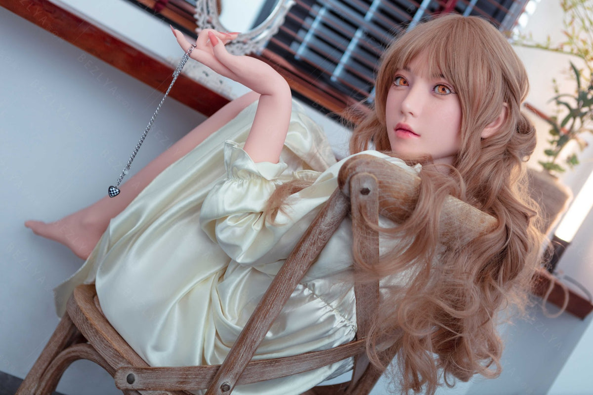 Iris bambola del sesso (Bezlya Doll 160 cm Coppa C 2.1 Silicone)