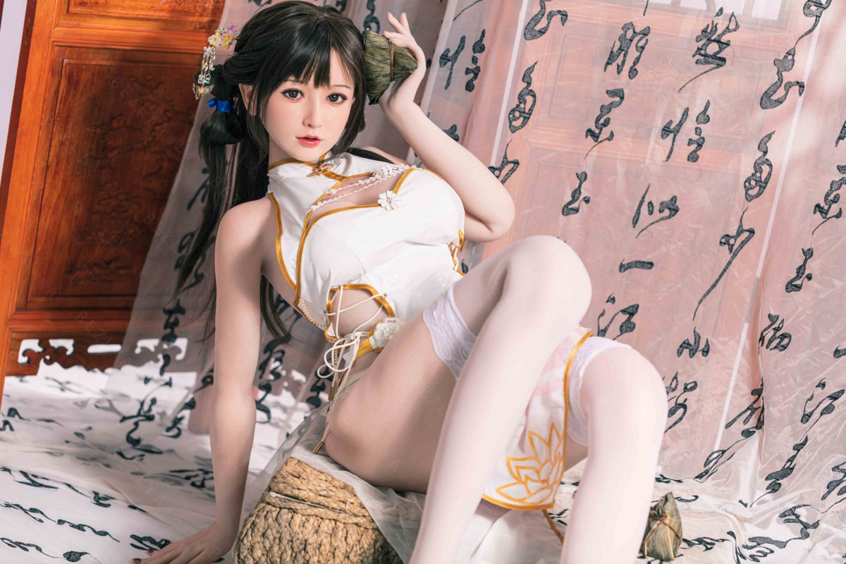 Platycodone poupée sexuelle (Bezlya Doll 155 cm E-cup 2.2CF Silicone)