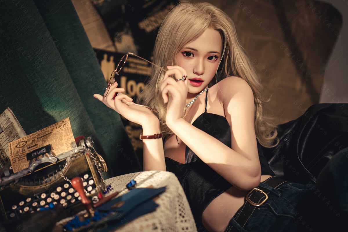 Helianthus sexpuppe (Bezlya Doll 162cm C-cup 2,2U Silizium)