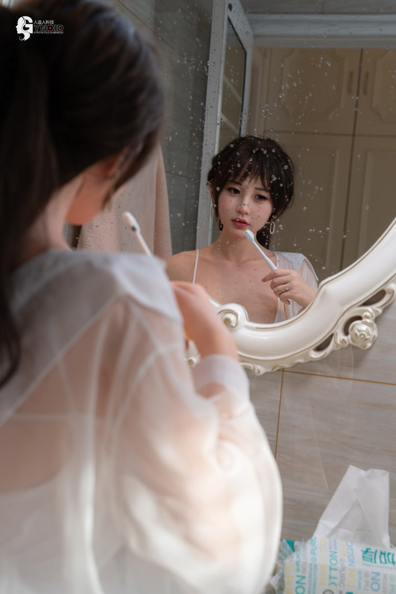 Modèle Vivi 23 (Gynoid Doll 160 cm F-Cup Silicone)