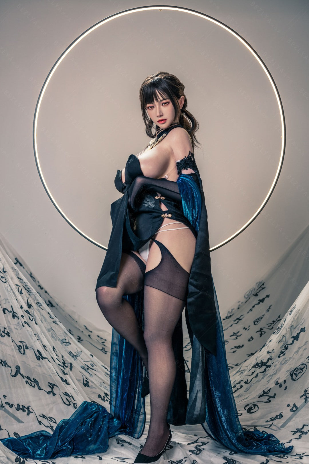 Lagénaire poupée sexuelle (Bezlya Doll 155 cm H-cup 2.1 Silicone)