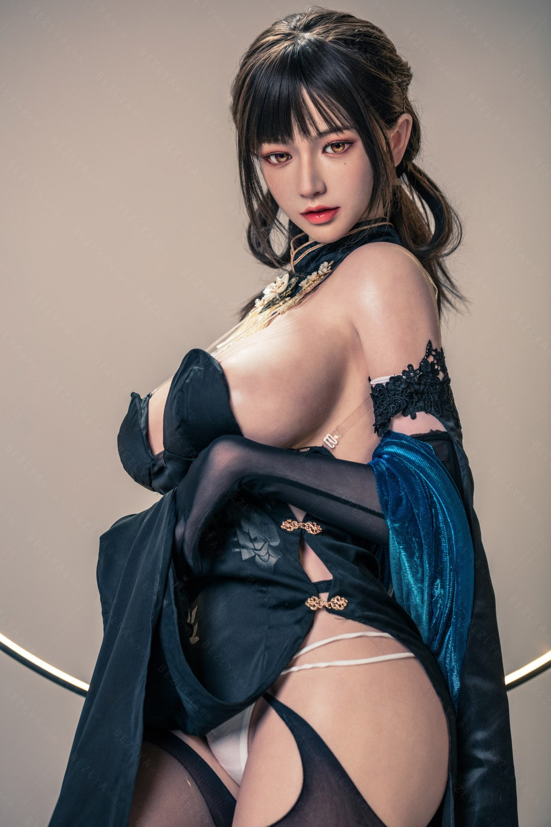 Lagénaire poupée sexuelle (Bezlya Doll 155 cm H-cup 2.1 Silicone)