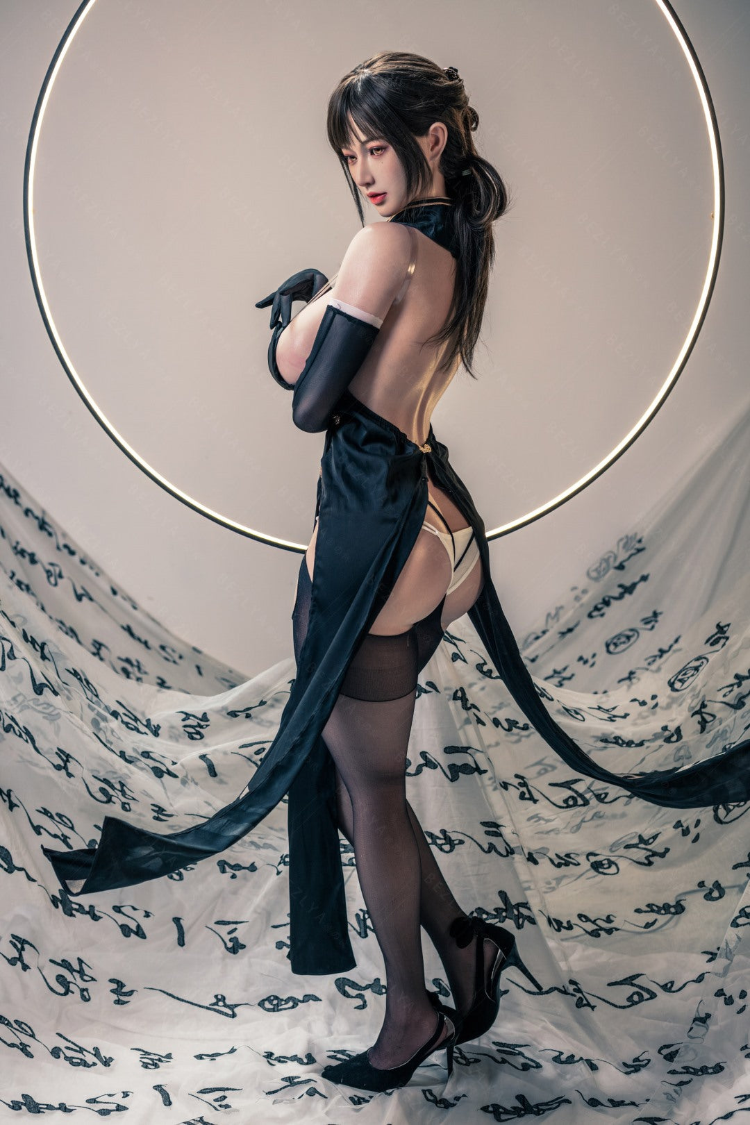 Lagénaire poupée sexuelle (Bezlya Doll 155 cm H-cup 2.1 Silicone)