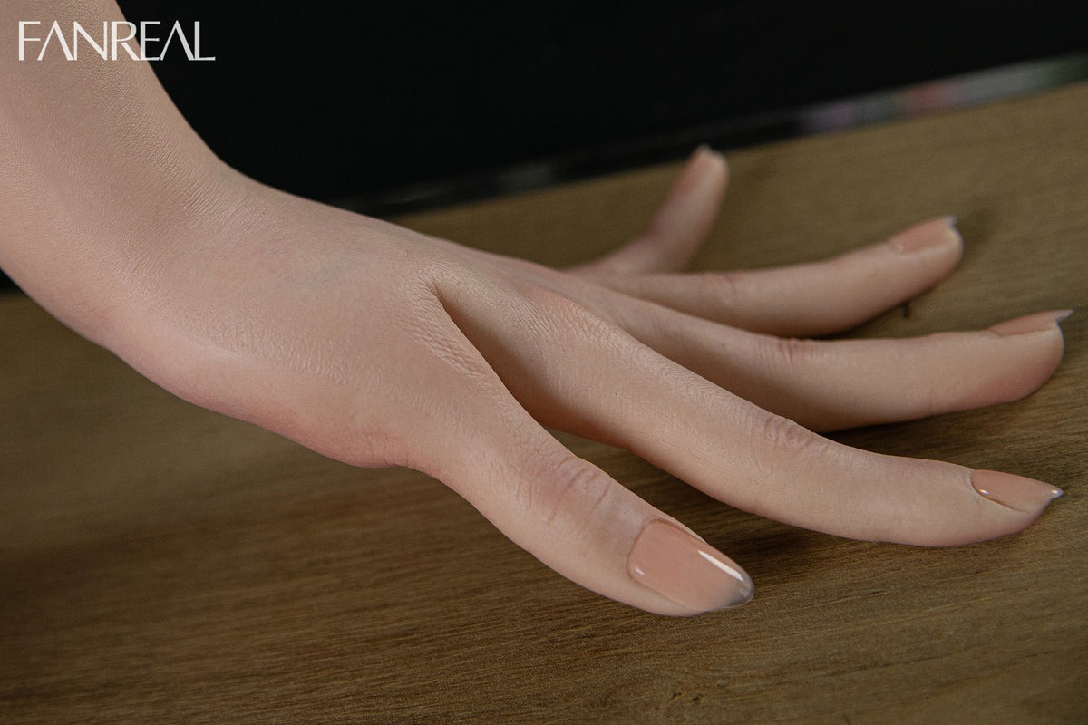 Kimmy poupée sexuelle (FanReal Doll Bonnet F 155 cm RST Silicone)