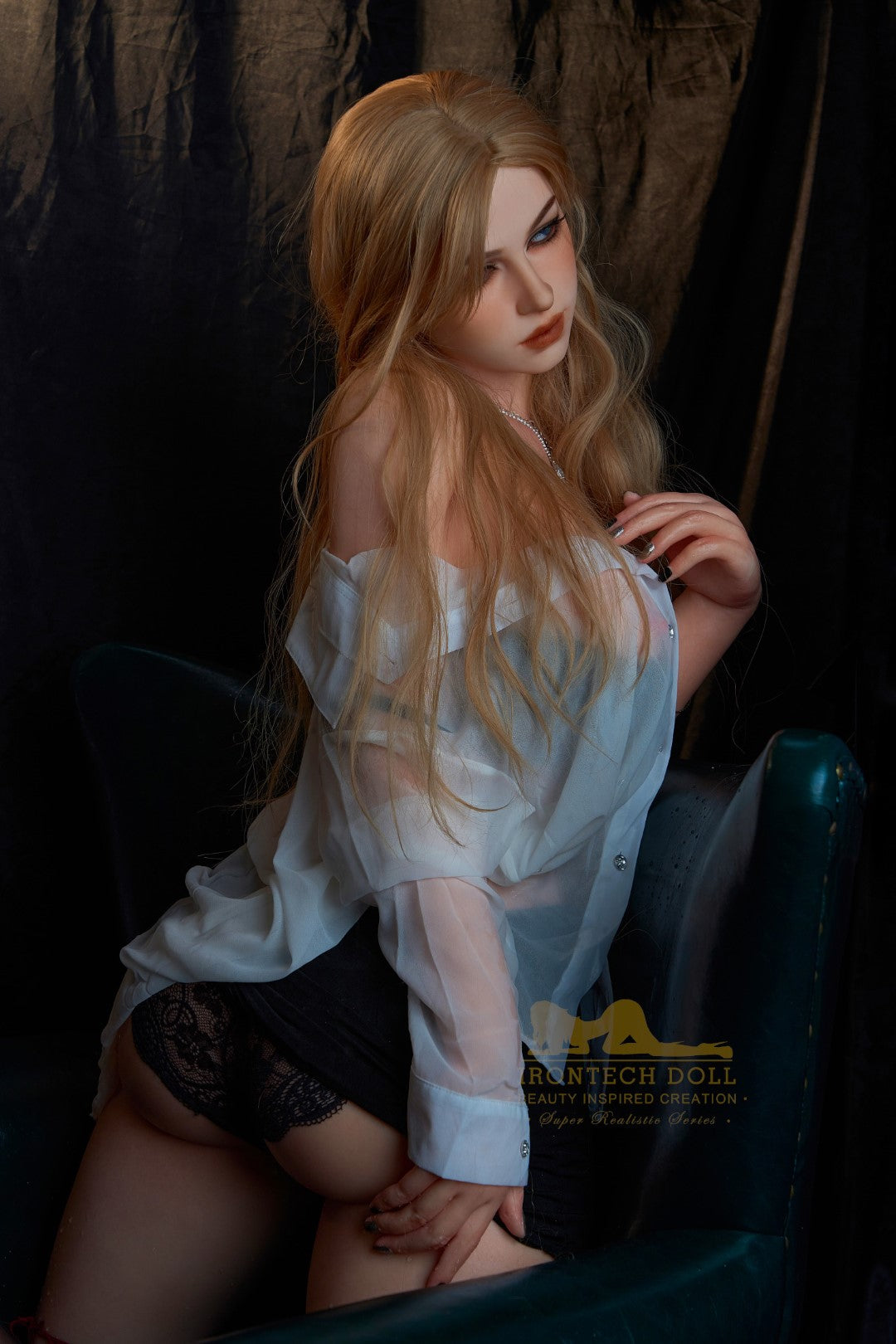 Flora bambola del sesso (Irontech Doll 164 cm Coppa E S38 Silicone)