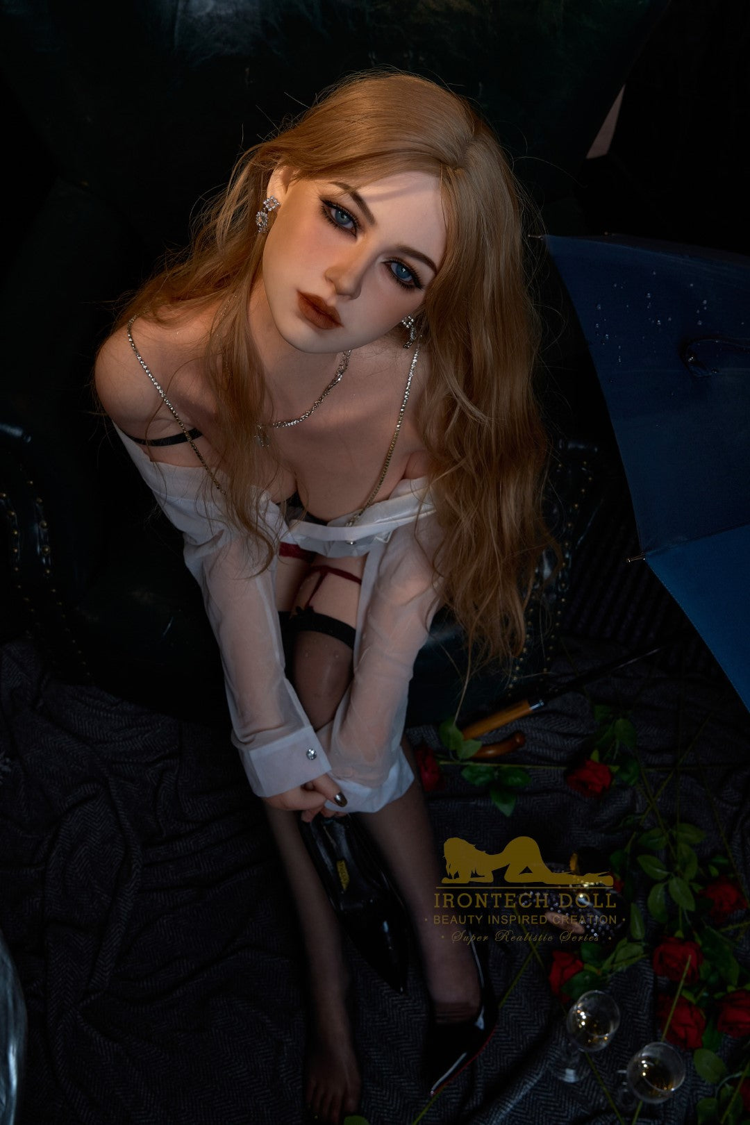 Flora bambola del sesso (Irontech Doll 164 cm Coppa E S38 Silicone)