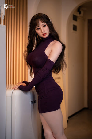 poupée sexuelle Modèle Livi 16 (Gynoid Doll Silicone e-tobe de 165 cm)