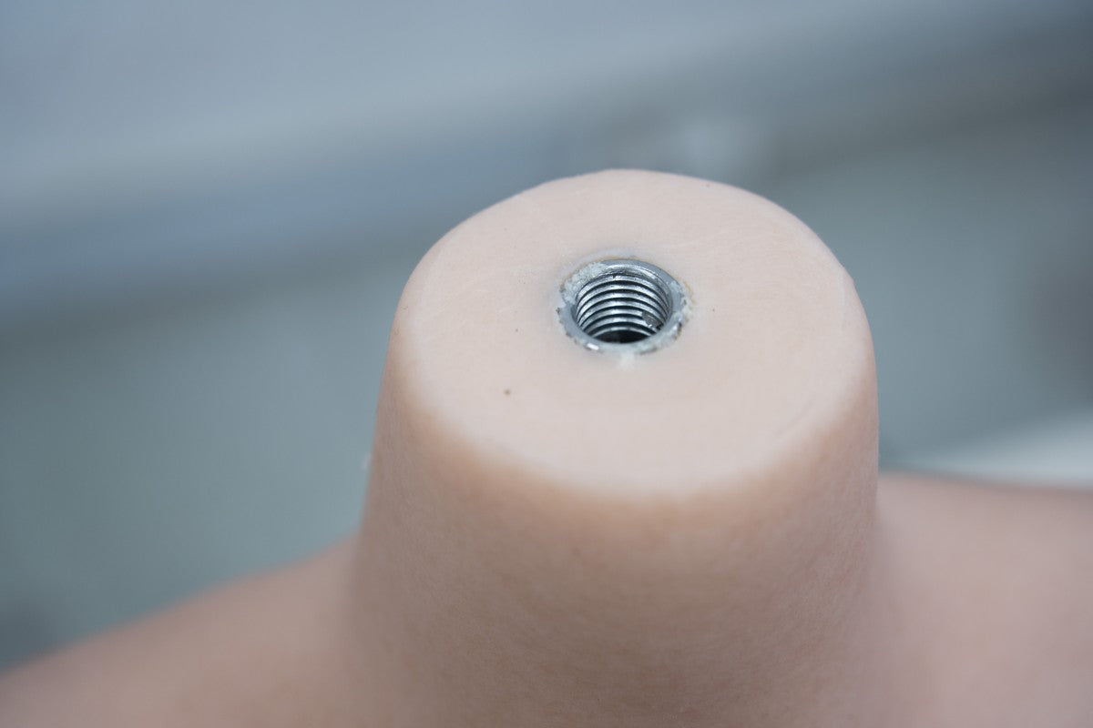 Aryana.Ein Torso sexpuppe (SEDoll 103cm J-cup #22SO RST Silikon)