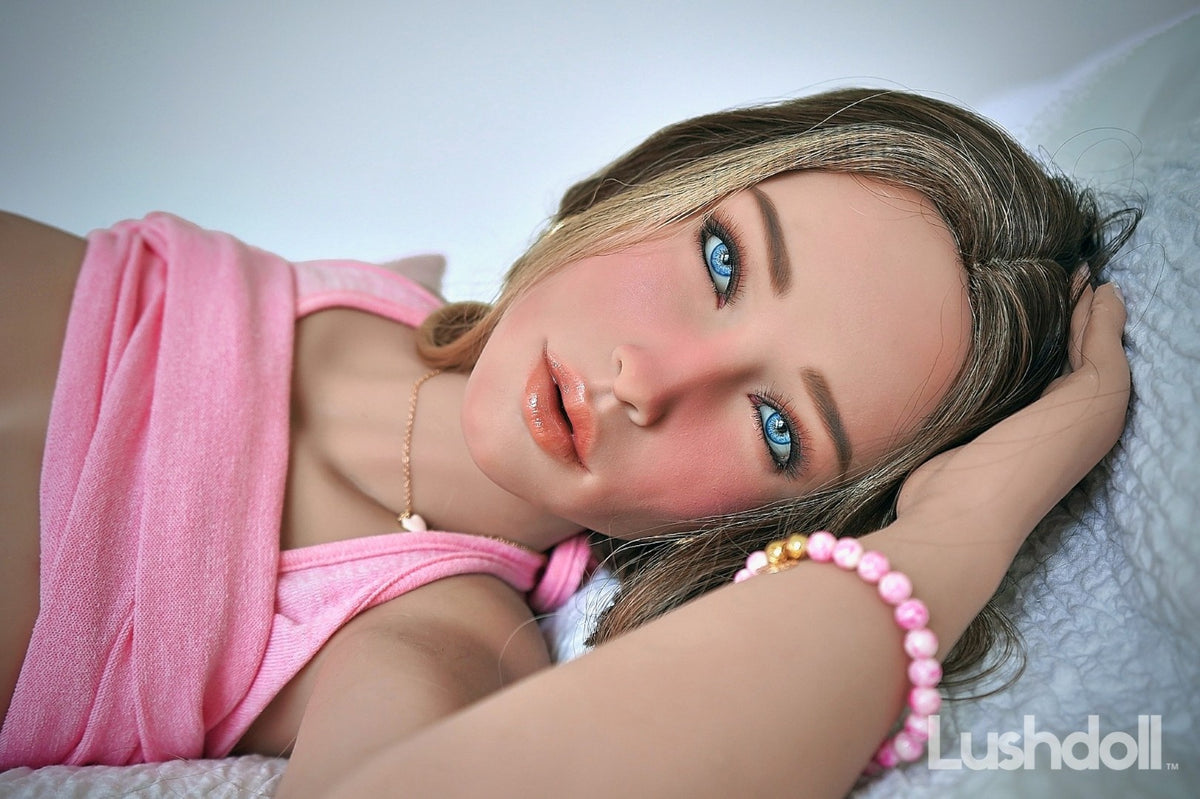 Christine bambola del sesso (Lushdoll 167 cm Coppa D n. 4 TPE)