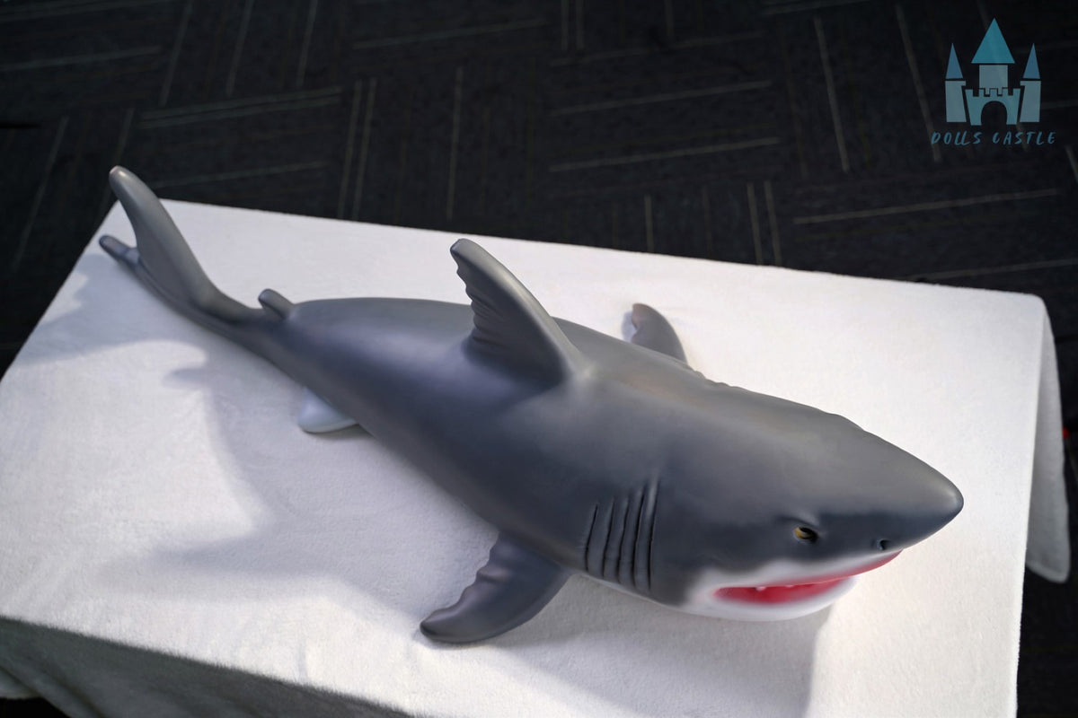 Bébé requin poupée sexuelle (Dolls Castle 110 cm en silicone)