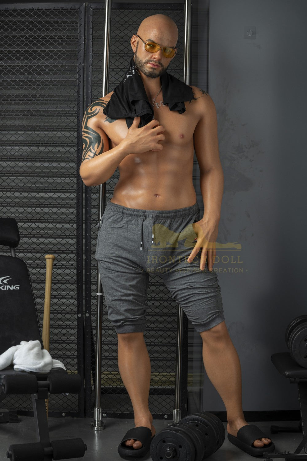 Cliff Jensen, pornostar, bambola sessuale (Irontech Doll 190 cm Silicone)