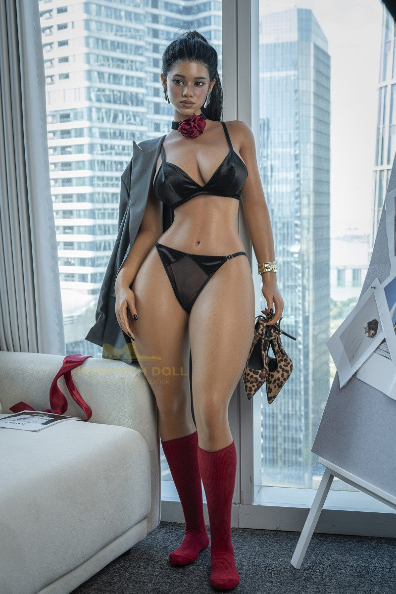 Tyra sexpuppe (Irontech Doll 164cm E-cup S55 Silikon)