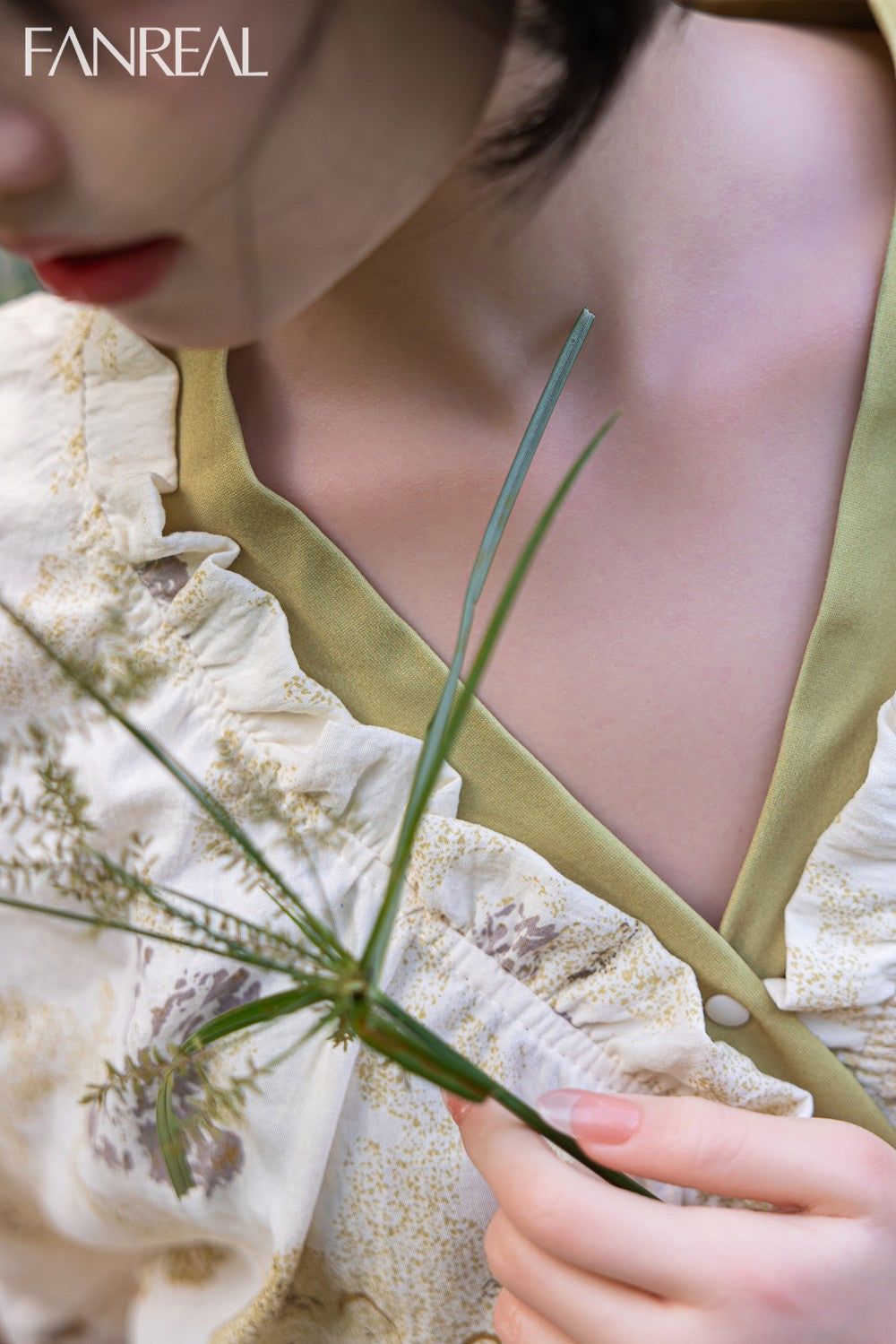 Molly Sex doll (FanReal Doll 153cm B-cup silicone)