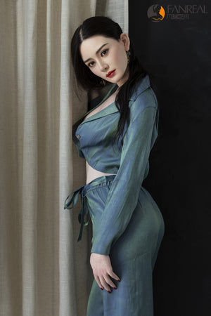 Bambola di sesso di Ling (FanReal Doll 173 cm d-cup silicone)