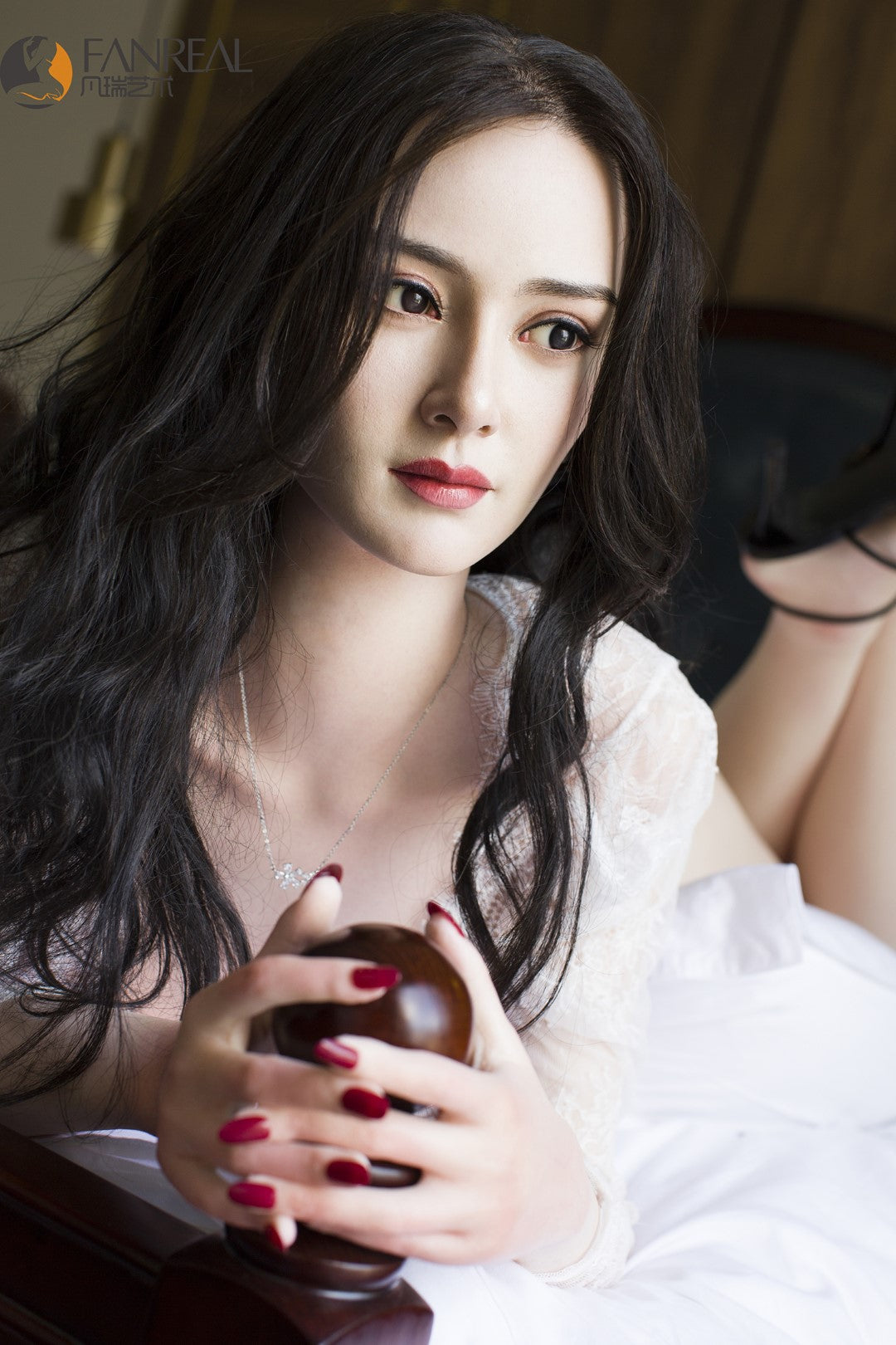 Bambola di sesso di Ling (FanReal Doll 172 cm Silicone E-Cup)