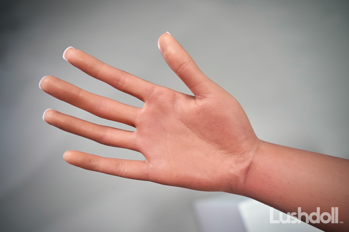 Lily bambola del sesso (Lushdoll 158 cm Coppa C #S2 Silicone)