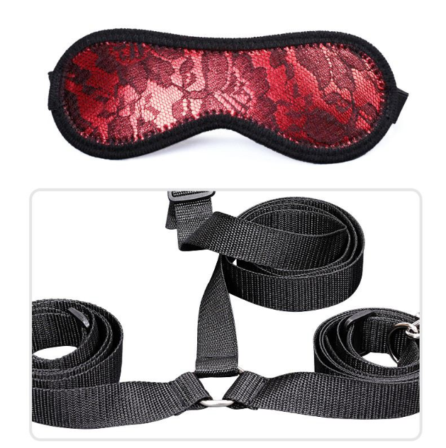 BDSM Kit - Menottes, tenue en dentelle et masque pour les yeux (ensemble de 7 pièces)