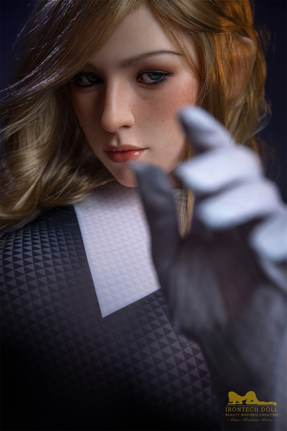 Gwen poupée sexuelle (Irontech Doll 167 cm (E-cup S38 Silicone)