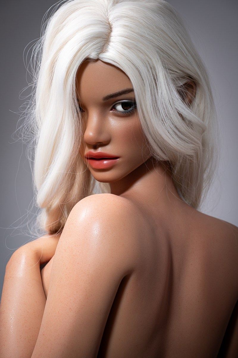 Rihanna bambola del sesso (FUDoll 162 cm F-Cup in silicone)