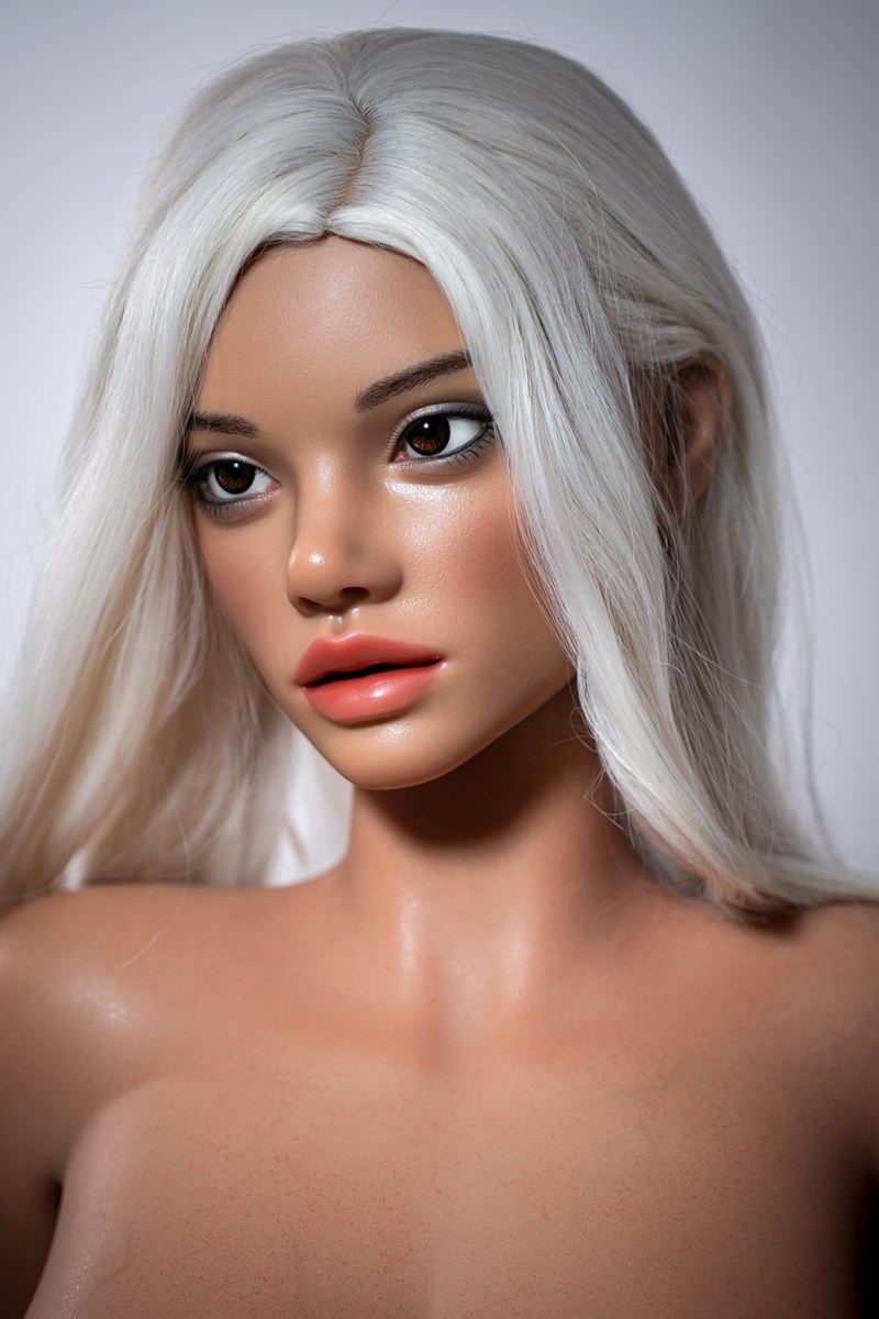 Rihanna bambola del sesso (FUDoll 162 cm F-Cup in silicone)