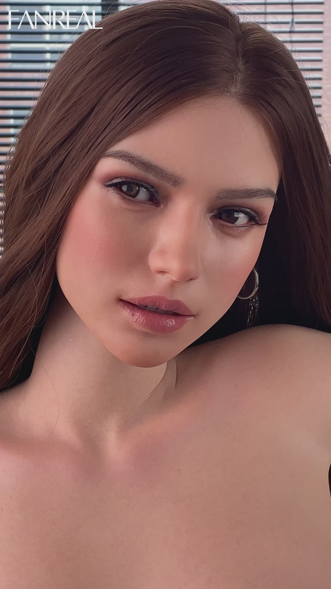 Mirella bambola del sesso (FanReal Doll 166 cm Coppa J in silicone)