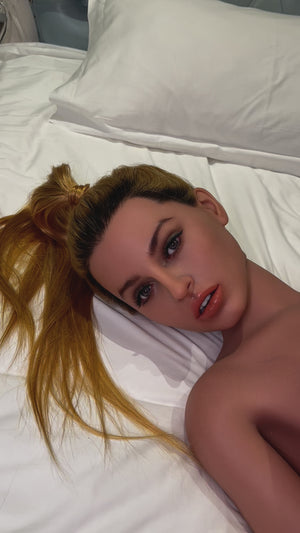 Emiliana Sex doll (Zelex 172cm Ecup ZXE204-Z1 SLE silicone)