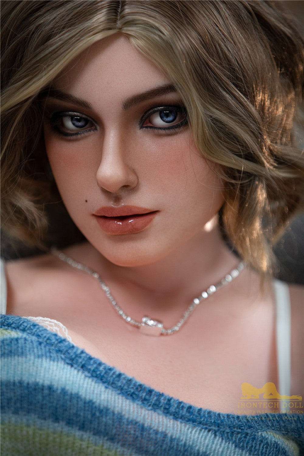 Lotta bambola del sesso (Irontech Doll 152 cm Coppa A S17 Silicone)