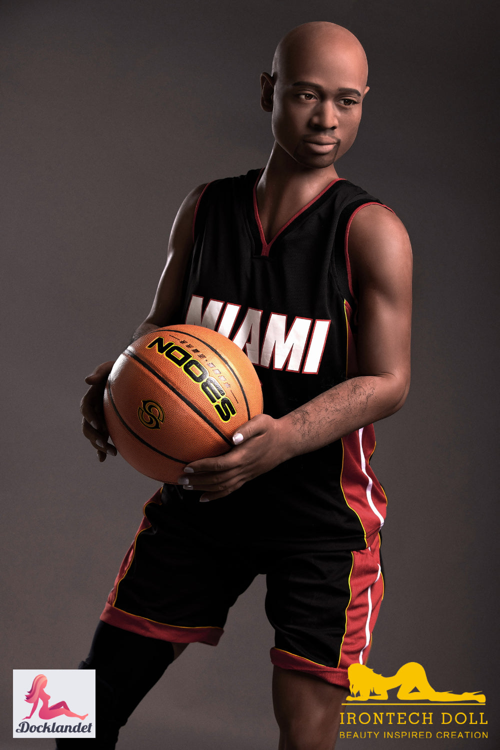 La bambola del sesso maschile di James (Irontech Doll 175 cm #205 TPE)