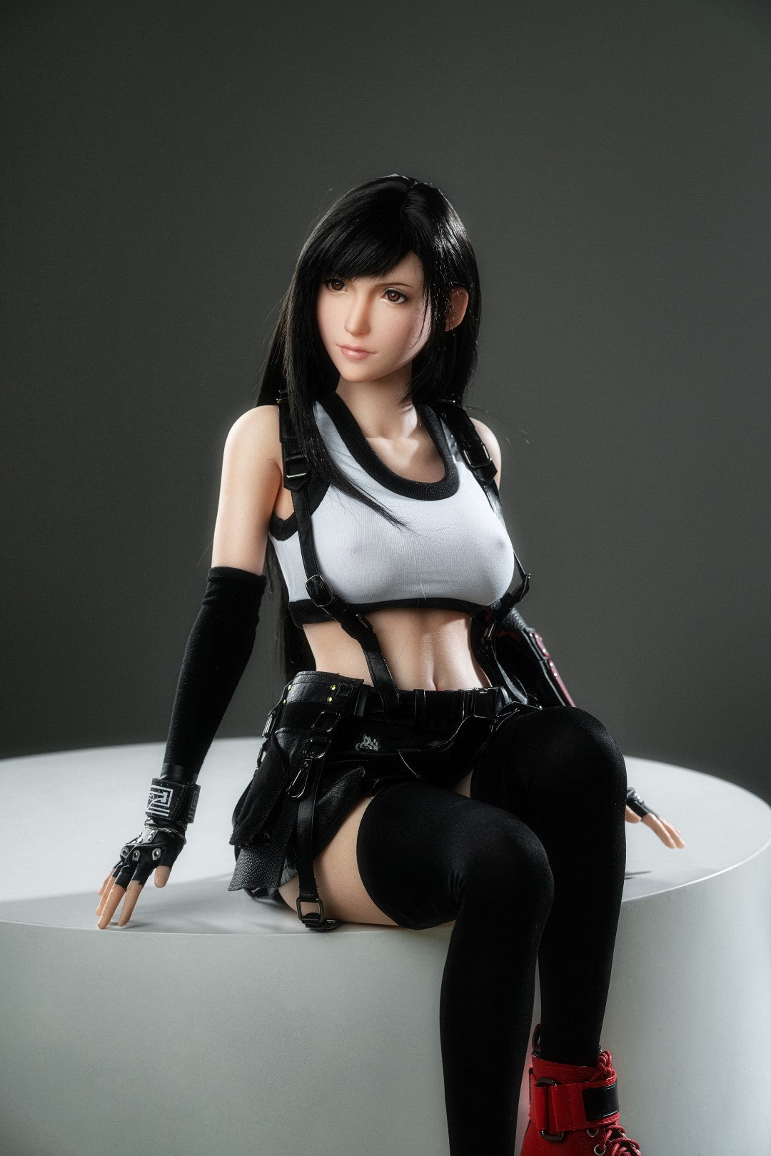 Tifa Mini poupée sexuelle (Game Lady 100 cm E-Cup N°03 Silicone)