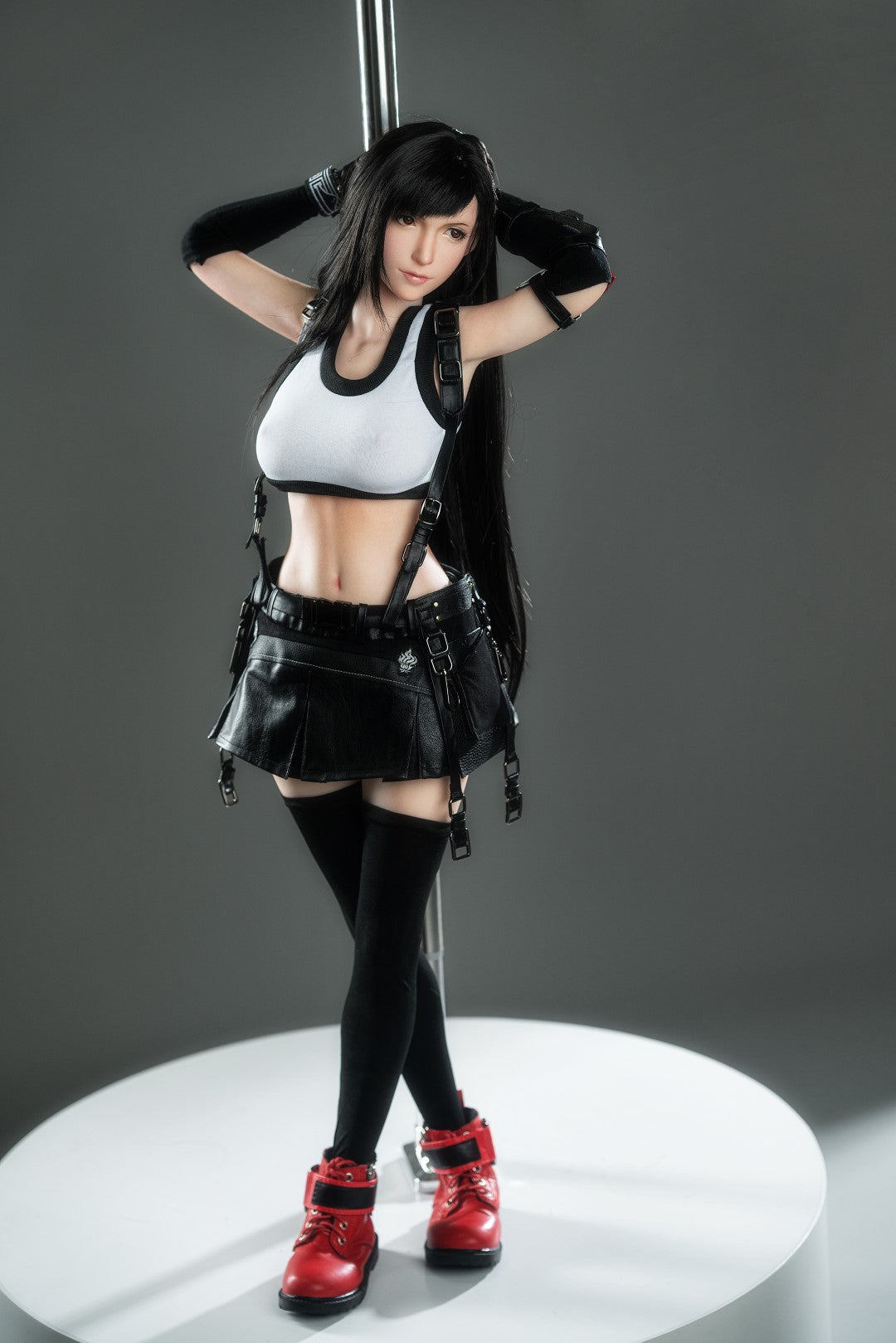 Tifa Mini poupée sexuelle (Game Lady 100 cm E-Cup N°03 Silicone)